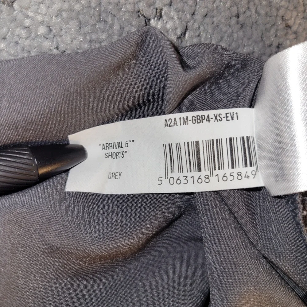 Gymshark Shorts Mens XS Gray Arrival 5 Pull On 5
